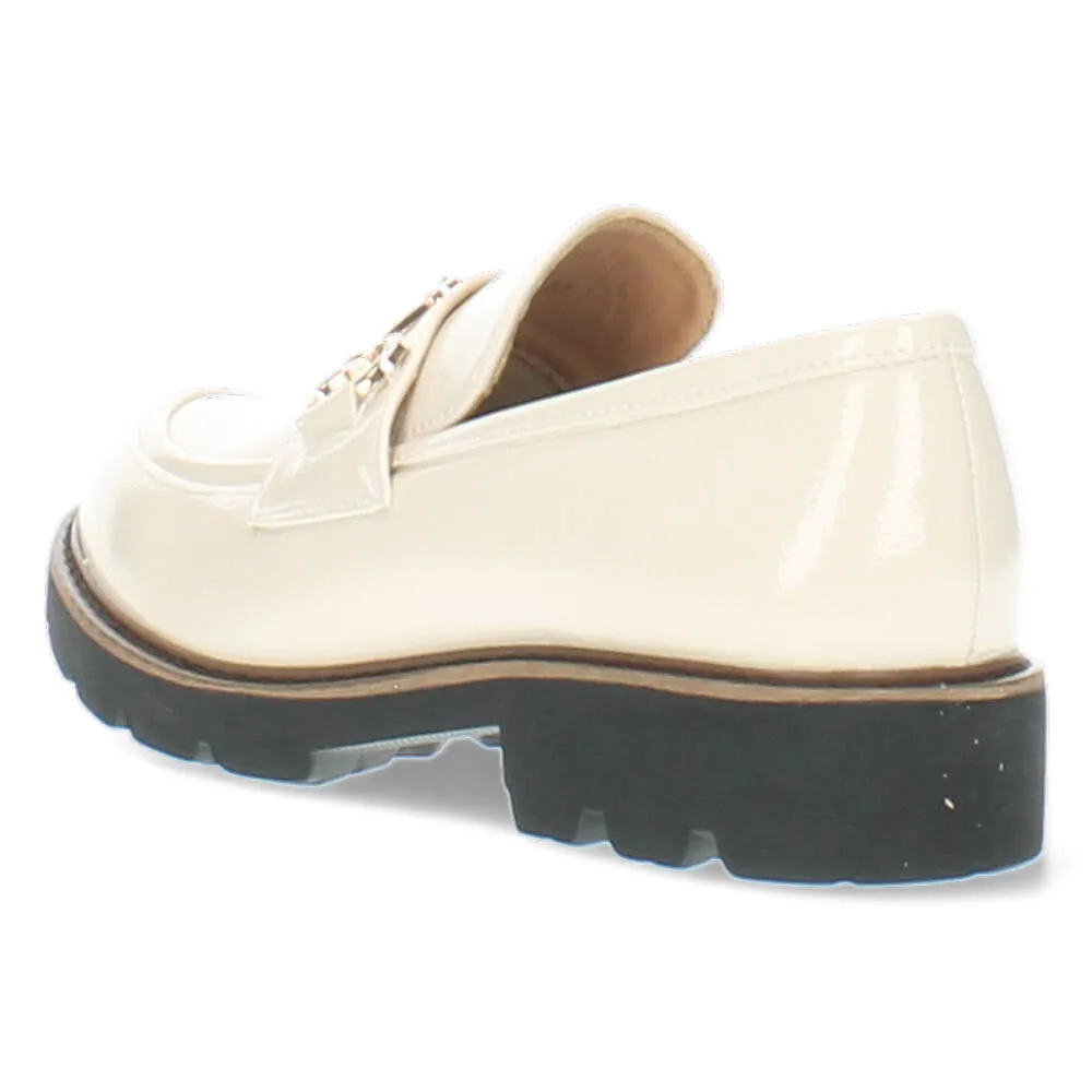 Ecru mocassins