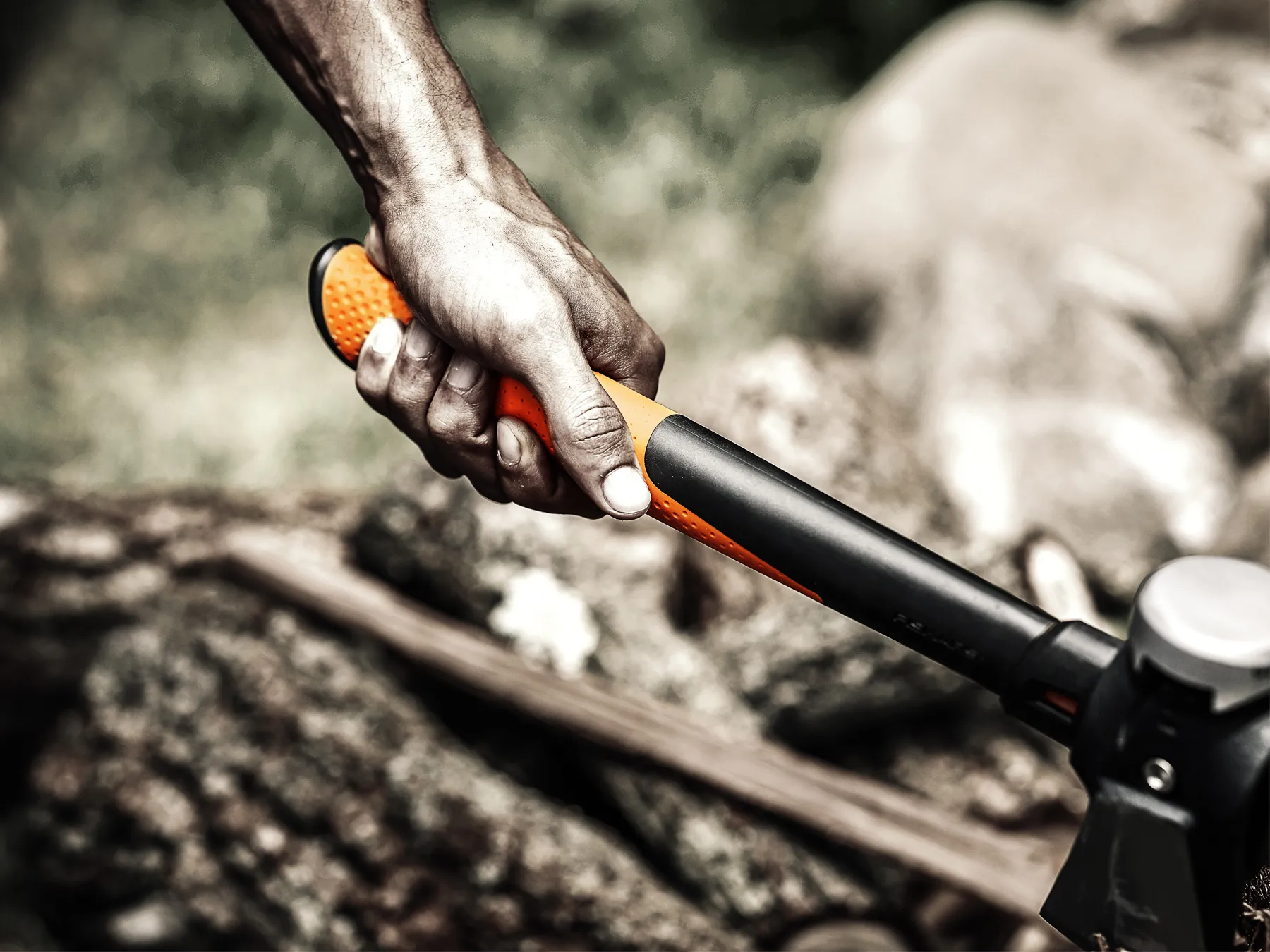 FISKARS  ISOCORE  BUILDERS AXE  S