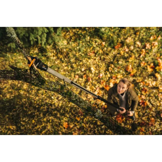Fiskars UPX86 Telescopisch Snoeigiraffe Met Boomzaag
