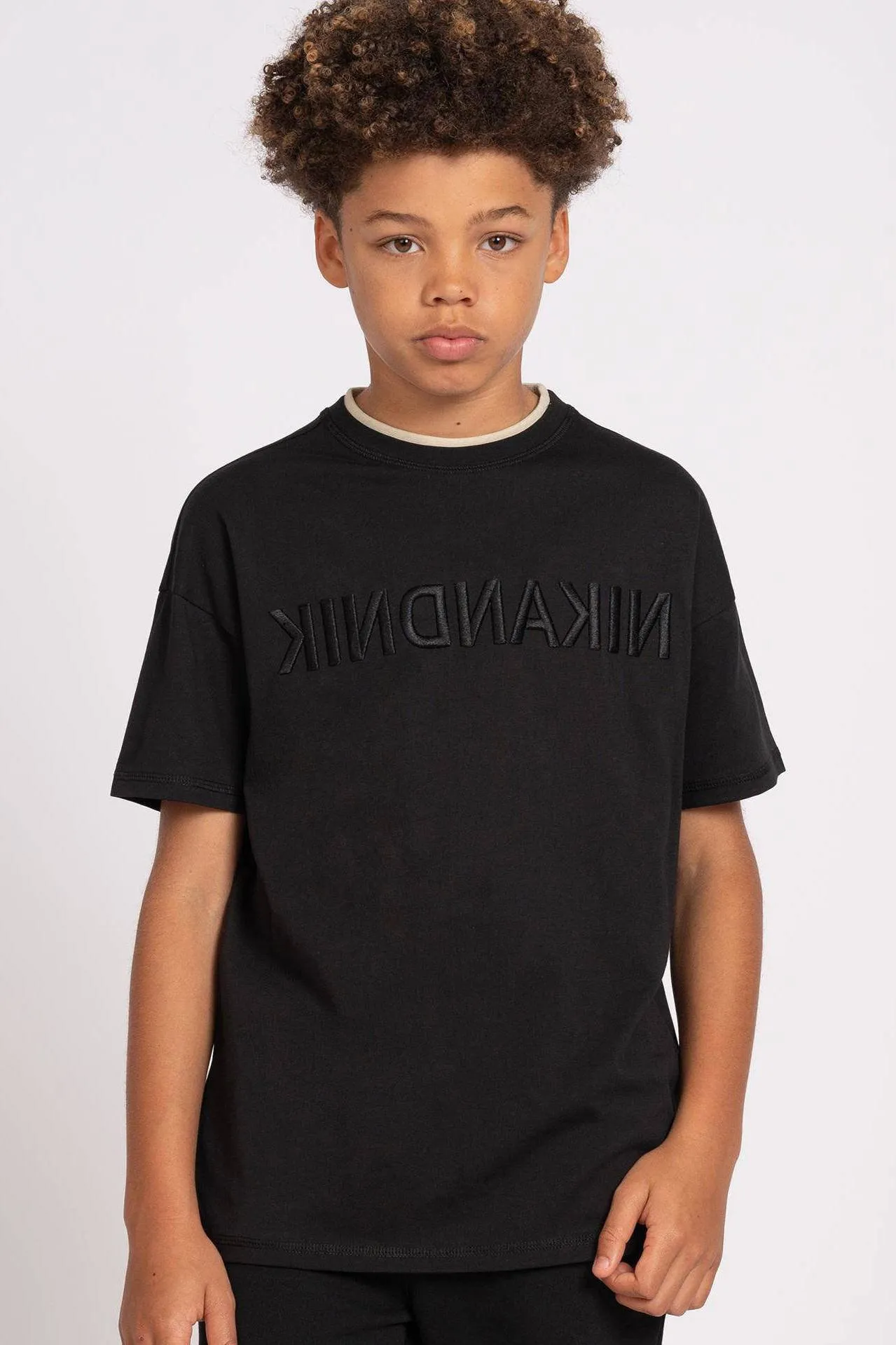 NIK&NIK TSHIRT MIRROR MET LOGO ZWART JONGENS KATOEN RONDE HALS LOGO 128